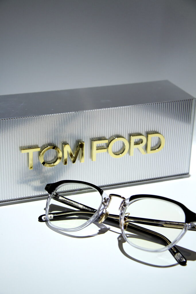 TOM FORD 新作 TF5727-D-B | 札幌ブランドメガネセレクトショップ