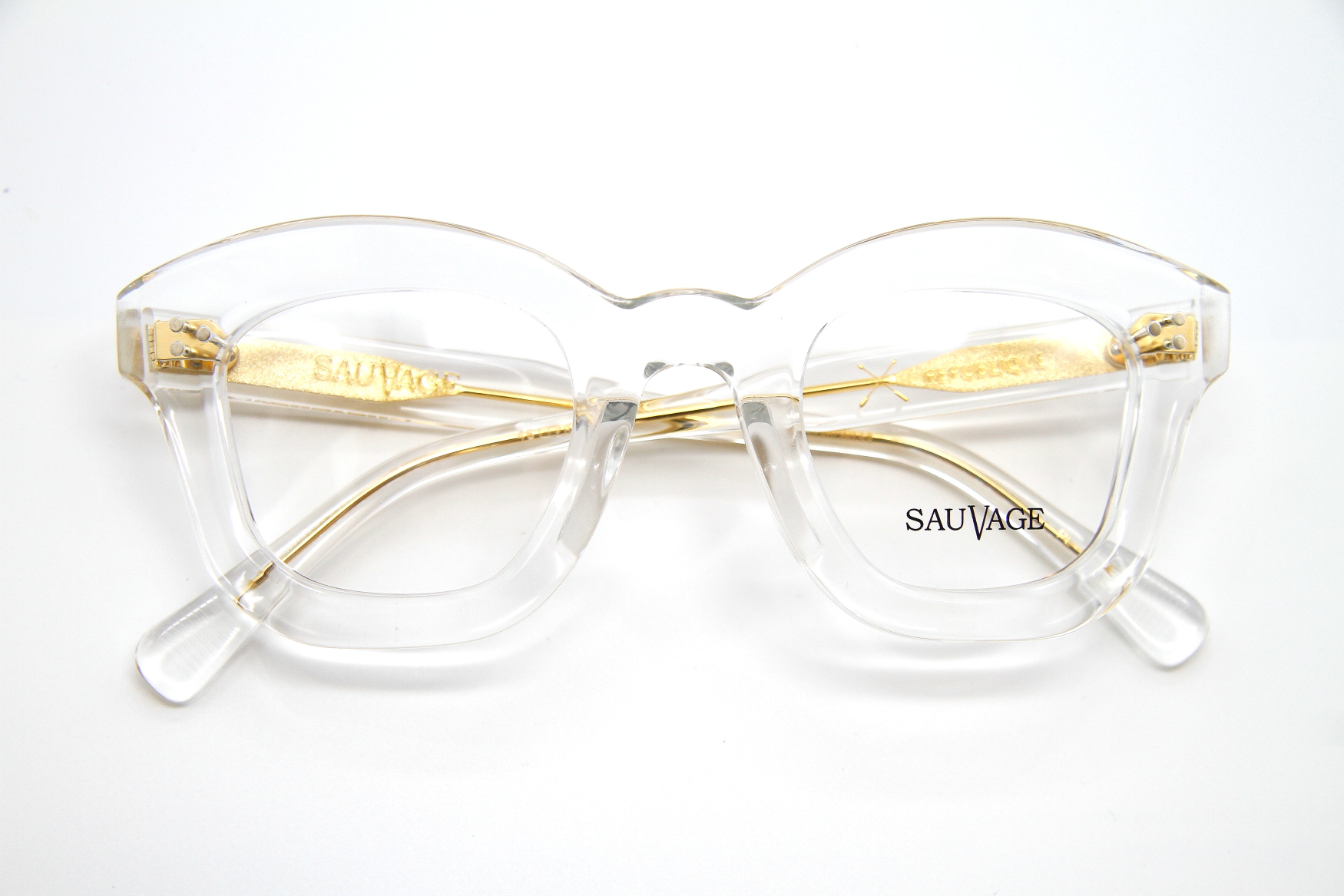 REPUBLIQUE Clear Crystal