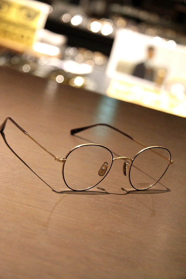 新品　OLIVER PEOPLES　LAFFERTY